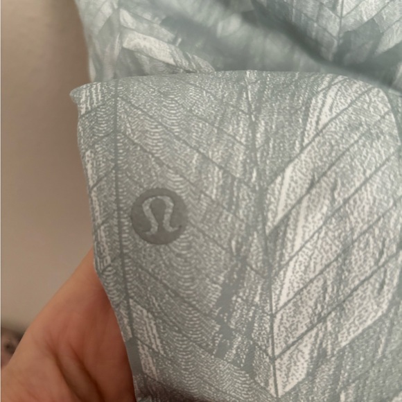 Lululemon Swift Speed High-Rise Crop 21" size 6 - Picture 7 of 10